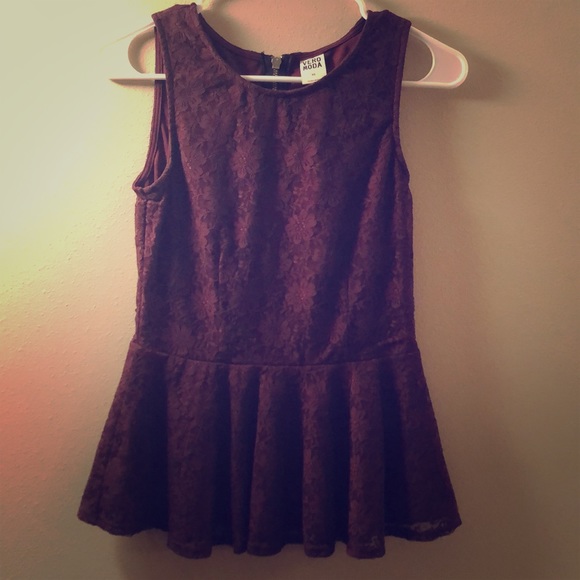 Plum Chic Lace Top - Picture 1 of 3